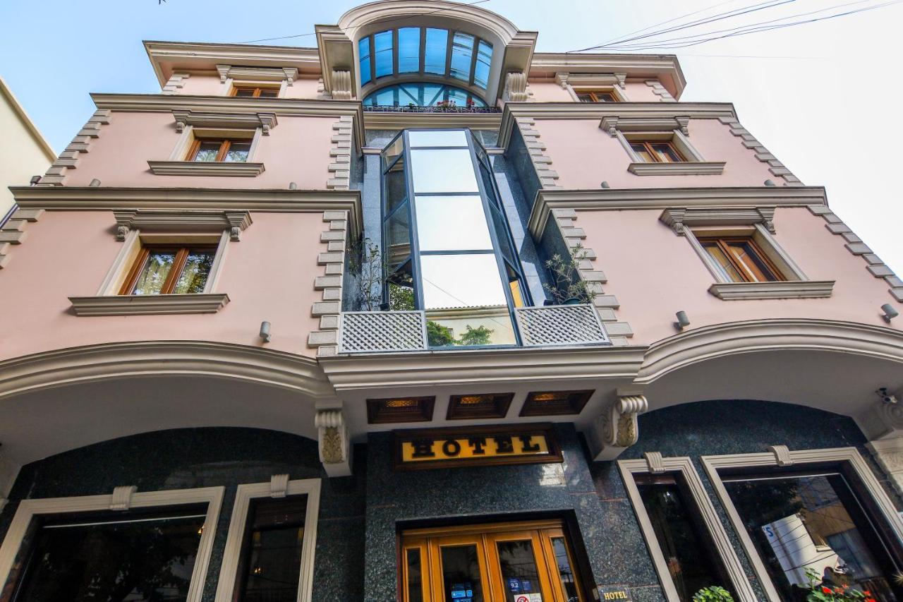 Brilant Antik Center Hotel Tirana Exterior foto